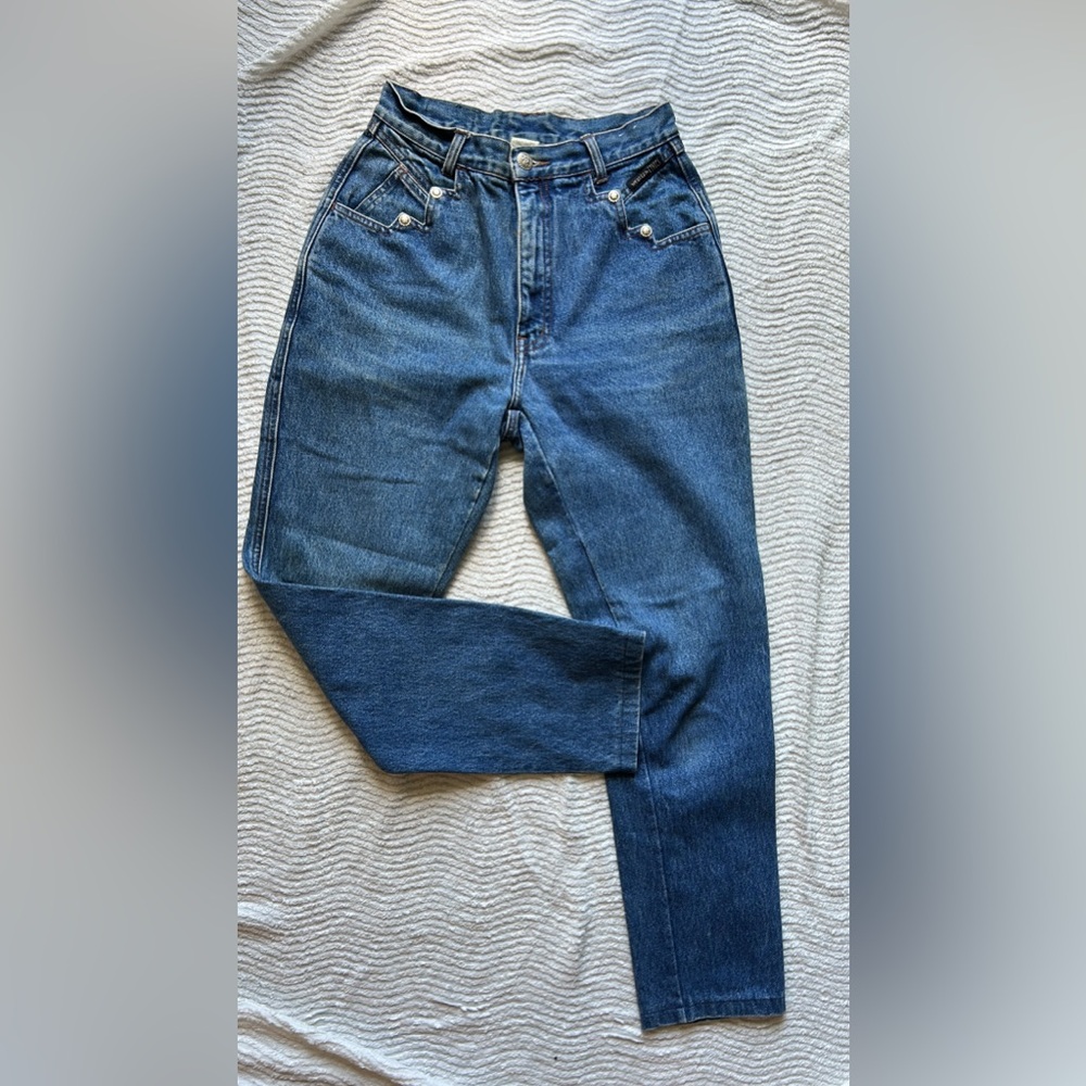 Vintage High-Rise Dark Blue Women’s Jeans with Decorative Waist Detail